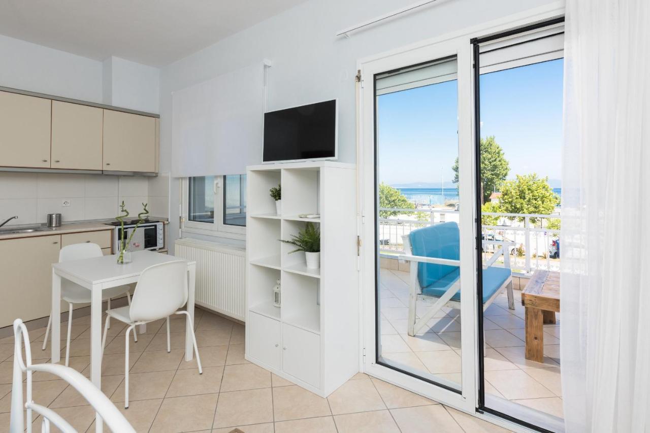 Urban Sea Side Apartments Liménas Eksteriør bilde